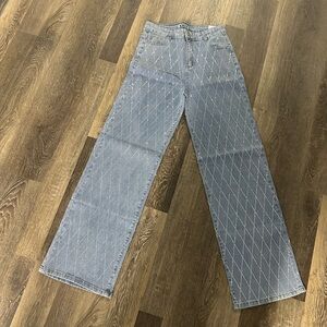 Stylish Blue Jeans with Diamond Stitching